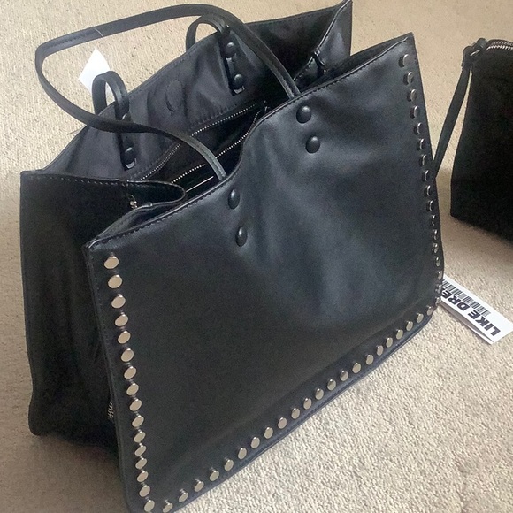 Black purse - Picture 1 of 10